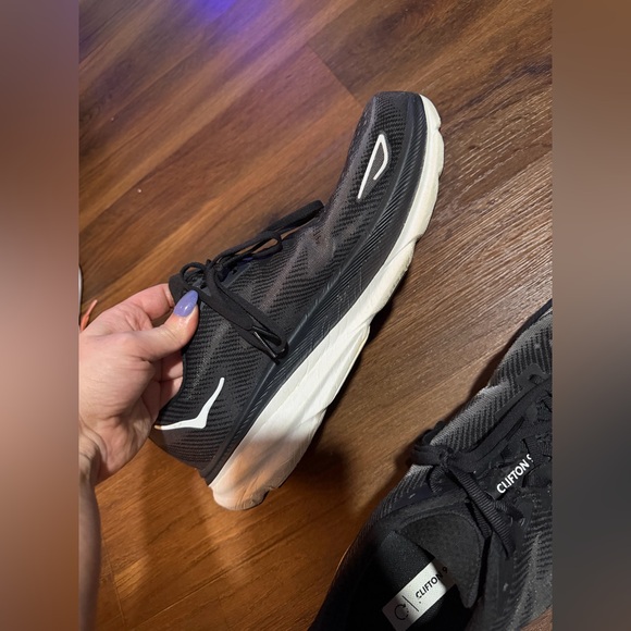 HOKA CLIFTON BLACK / WHITE LACE-UP SNEAKERS 11.5 running active casual $155 - Picture 6 of 7